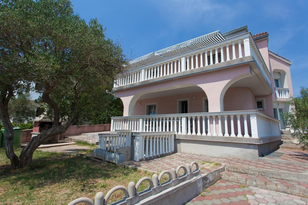Krk Kornic Apartments Exterior foto